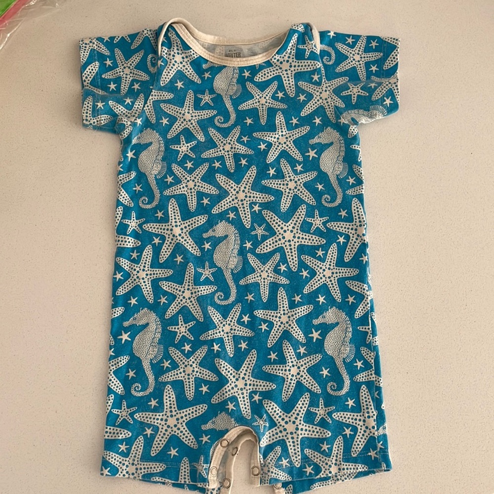 Winter water factory onesie! Adorable and looks brand new
